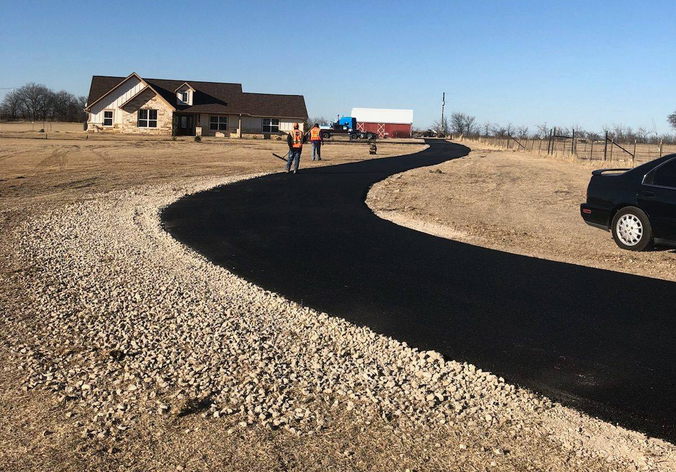How Does Residential Driveway Paving Compare to Gravel in Fort Worth Yards?